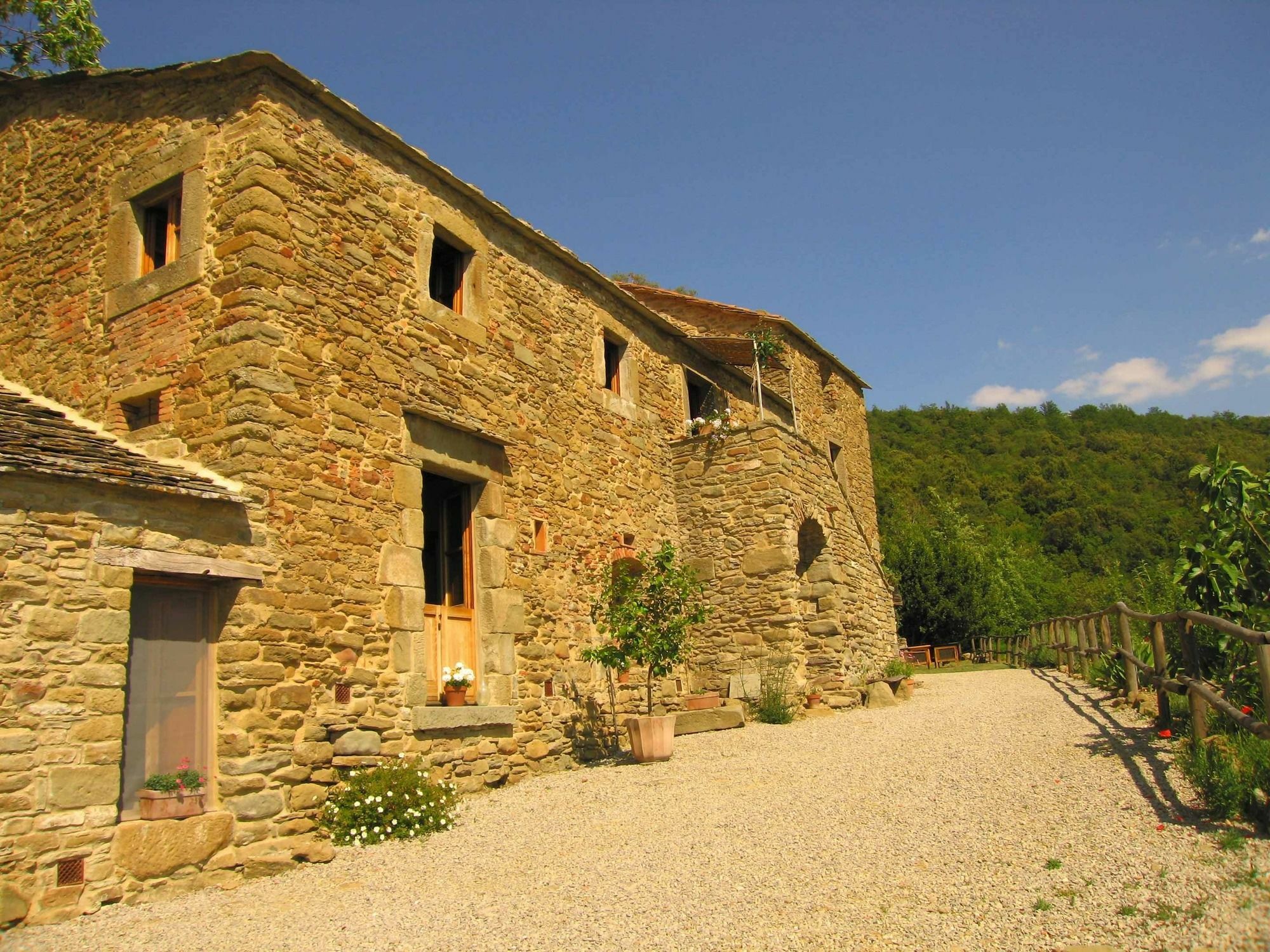 Locanda San Martino A Bocena กอร์โตนา ภายนอก รูปภาพ